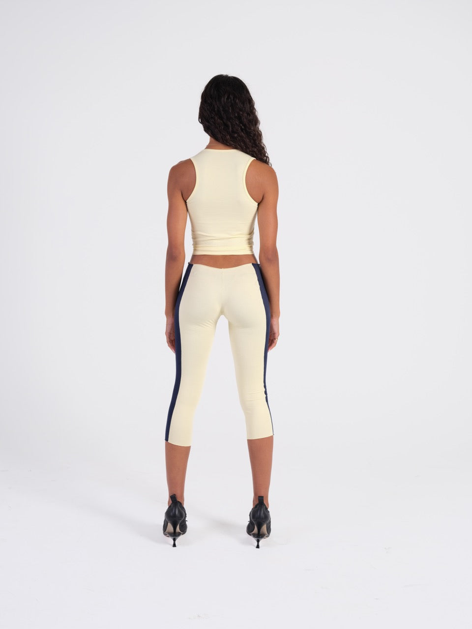 Jill Capris Butter & Blueberry