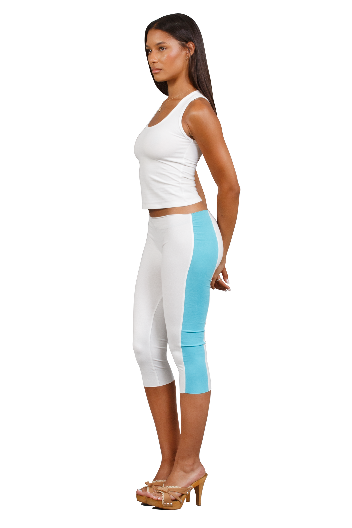JILL CAPRIS WHITE & TURQUOISE